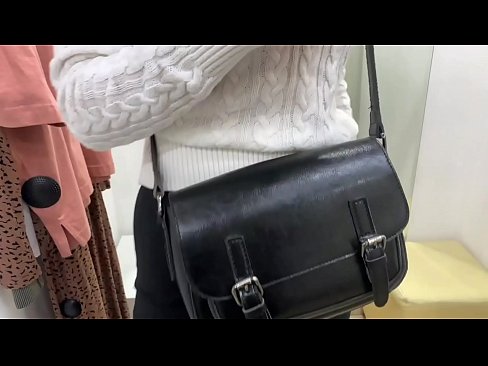 ❤️ Pampublikong masturbesyon ng batang asong si FeralBerry na may dildo sa fitting room Porno sa amin tl.porno24-7.ru ️❤