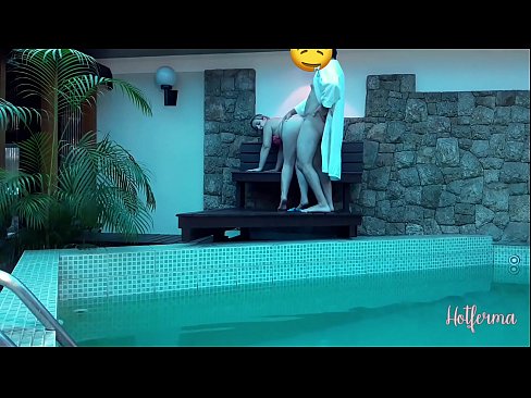 ❤️ Inaanyayahan ni Boss ang kasambahay sa pool, ngunit hindi napigilan ang init Porno sa amin tl.porno24-7.ru ️❤